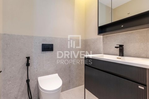 Apartment in Al Satwa, Dubai 2 bedrooms, 92.81 sq.m. № 136782 - photo 14