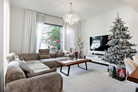 Townhouse in Maple at Dubai Hills Estate, Dubai Hills Estate, Dubai 3 bedrooms, 195 sq.m. № 111579 - photo 18
