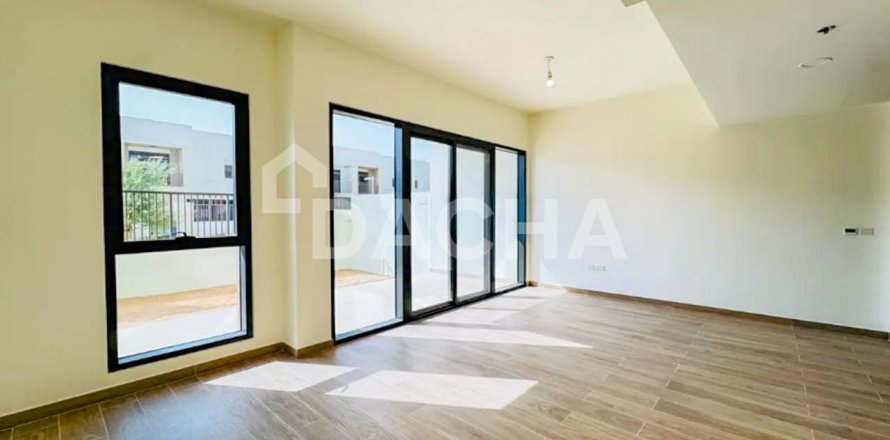 Apartment in Town Square, Dubai 3 bedrooms, 230 sq.m. № 111573