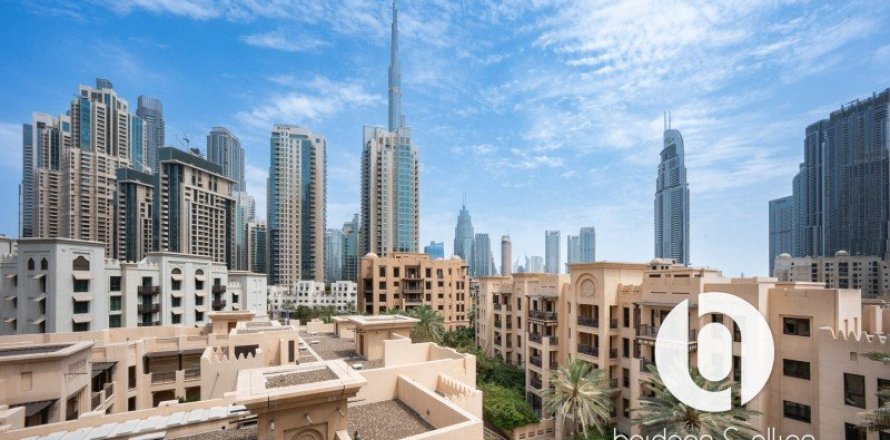 Apartment in Old Town, Dubai 2 bedrooms, 130 sq.m. № 105855