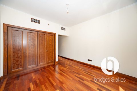 Apartment in Old Town, Dubai 2 bedrooms, 130 sq.m. № 105855 - photo 10