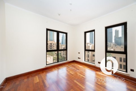 Apartment in Old Town, Dubai 2 bedrooms, 130 sq.m. № 105855 - photo 14