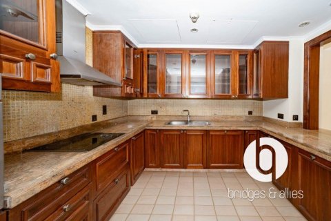 Apartment in Old Town, Dubai 2 bedrooms, 130 sq.m. № 105855 - photo 8