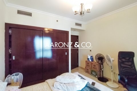 Купить квартиру в Джумейра Лейк Тауэрс, Дубай: 2 спальни, 107м², № 90896 - фото 7