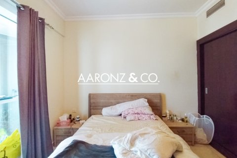 Купить квартиру в Джумейра Лейк Тауэрс, Дубай: 2 спальни, 107м², № 90896 - фото 6