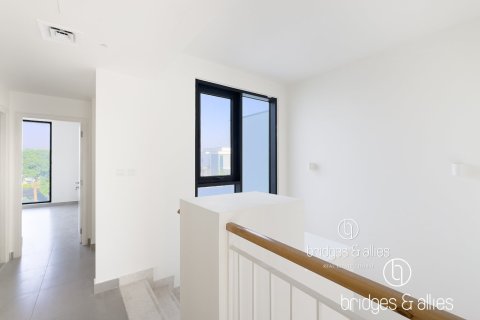 Снять в аренду виллу в Дубай Хилс Эстейт, Дубай: 3 спальни, 203м², № 90903 - фото 17