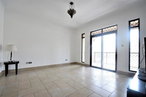 Снять в аренду квартиру в Old Town, Дубай: 1 спальня, 87м², № 90900 - фото 5