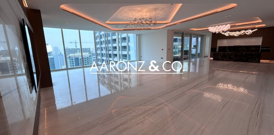 Ático en Jumeirah Lake Towers, Dubai, 4 dormitorios, 542 m², № 90894