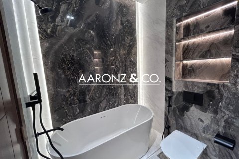 Купить пентхаус в Джумейра Лейк Тауэрс, Дубай: 4 спальни, 542м², № 90894 - фото 10