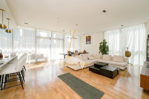 Apartment in Al Wasl, Dubai 3 bedrooms, 204 sq.m. № 95233