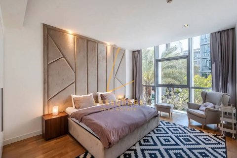 Apartment in Al Wasl, Dubai 3 bedrooms, 204 sq.m. № 95233 - photo 10