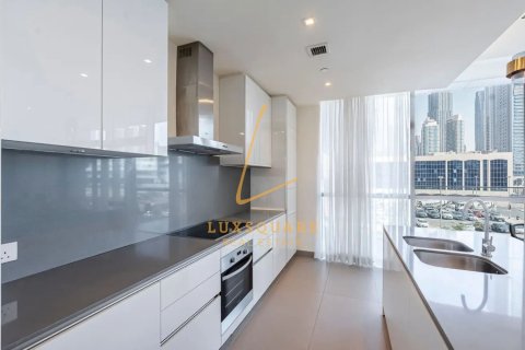 Apartment in Al Wasl, Dubai 3 bedrooms, 204 sq.m. № 95233 - photo 7