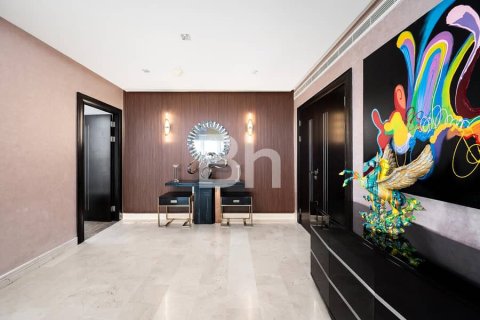 Apartment in Dubai Marina, Dubai 4 bedrooms, 524 sq.m. № 57332 - photo 9