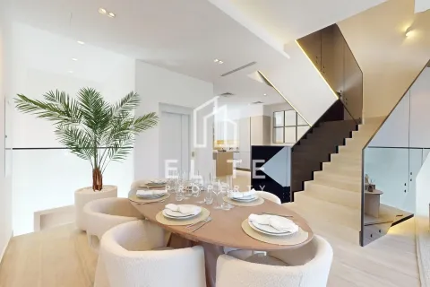 Villa in Al Barari, Dubai 4 bedrooms, 459 sq.m. № 121735 - photo 5