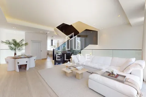 Villa in Al Barari, Dubai 4 bedrooms, 459 sq.m. № 121735 - photo 7