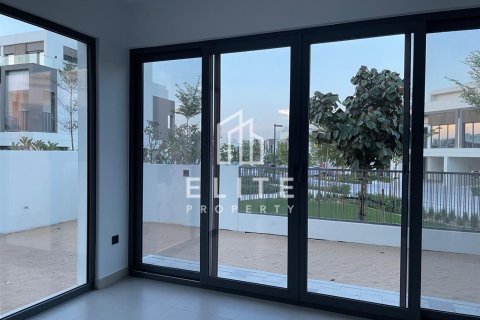 Villa in Aura, Tilal Al Ghaf, Dubai 5 bedrooms, 256 sq.m. № 121730 - photo 7