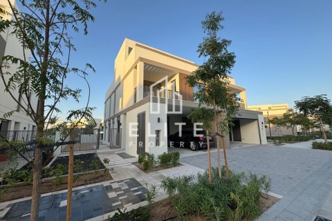 Villa in Aura, Tilal Al Ghaf, Dubai 5 bedrooms, 256 sq.m. № 121730 - photo 14