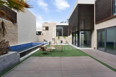 Villa in Sobha Hartland, Mohammed Bin Rashid City, Dubai 4 bedrooms, 559.09 sq.m. № 128238 - photo 24