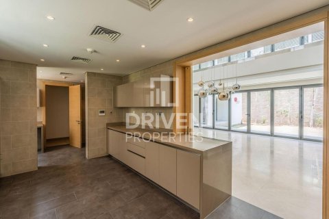 Villa in Sobha Hartland, Mohammed Bin Rashid City, Dubai 5 bedrooms, 745.83 sq.m. № 128239 - photo 3