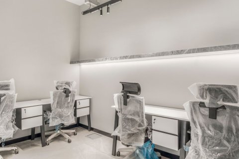 Office in Executive Towers, Business Bay, Dubai 188 sq.m. № 8581 - photo 4