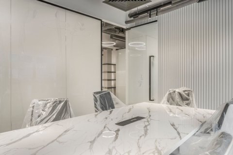 Office in Executive Towers, Business Bay, Dubai 188 sq.m. № 8581 - photo 5