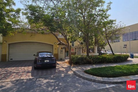 Villa in Dubai 3 bedrooms, 547.1 sq.m. № 50785 - photo 24