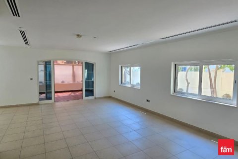 Villa in Dubai 3 bedrooms, 547.1 sq.m. № 50785 - photo 28