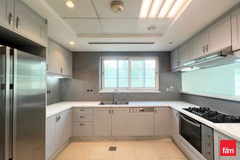 Villa in Dubai 3 bedrooms, 547.1 sq.m. № 50785 - photo 20