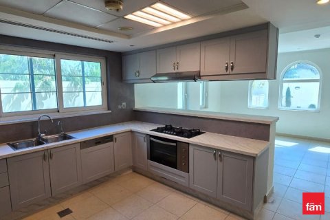 Villa in Dubai 3 bedrooms, 547.1 sq.m. № 50785 - photo 26