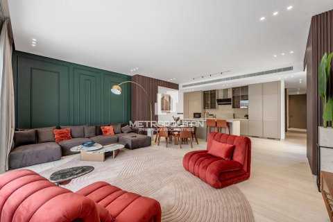 Купить таунхаус в Meydan, Дубай: 3 спальни, 311м², № 72878 - фото 1