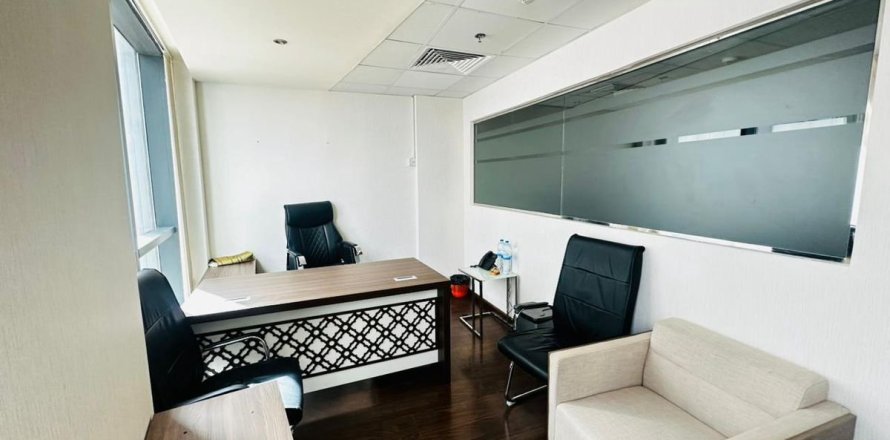 Офис в Бизнес-Бэе, Дубай, 91.8м², № 109713