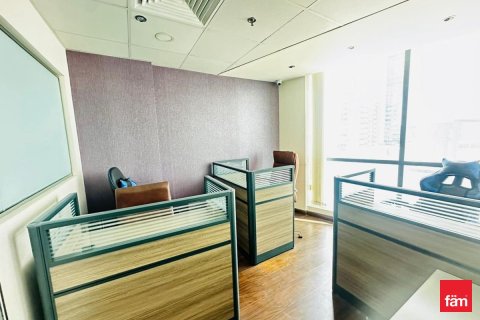 Снять в аренду офис в Бизнес-Бэе, Дубай: 91.8м², № 109713 - фото 5