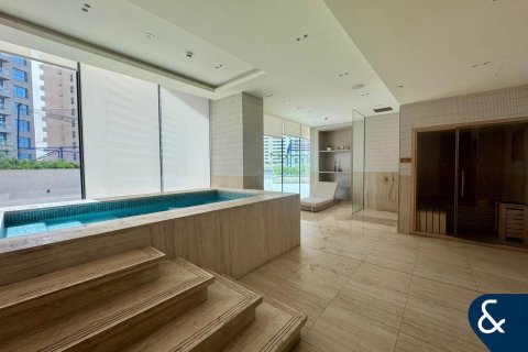 Снять в аренду квартиру в Джумейра Вилладж Серкл, Дубай: 1 спальня, 75м², № 91457 - фото 13