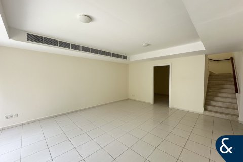 Снять в аренду виллу в Springs 8, The Springs, Дубай: 3 спальни, 228м², № 91456 - фото 6