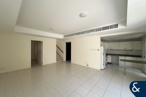 Снять в аренду виллу в Springs 8, The Springs, Дубай: 3 спальни, 228м², № 91456 - фото 3