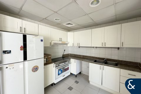 Снять в аренду виллу в Springs 8, The Springs, Дубай: 3 спальни, 228м², № 91456 - фото 5