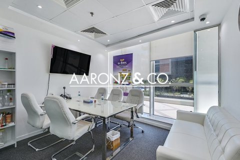 Oficina en Business Bay, Dubai, 64 m², № 56080
