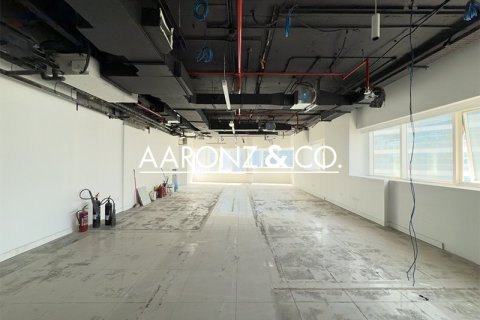 Bureau à Business Bay, Dubai, 204 m², № 56079 - photo 10
