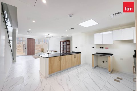 Villa à Dubai, 2 chambres, 101.4 m², № 40957 - photo 4