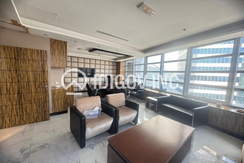 Снять в аренду офис в Бизнес-Бэе, Дубай: 89м², № 38185 - фото 7