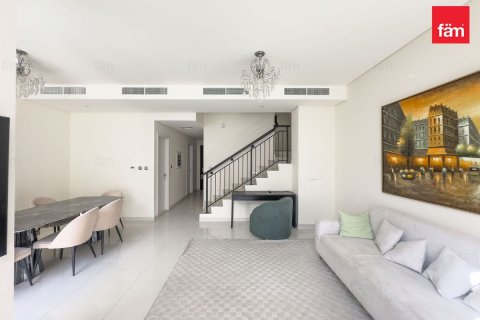 Villa in Dubai 3 bedrooms, 151.9 sq.m. № 93541 - photo 7