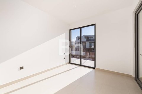 Villa in Tilal Al Ghaf, Dubai 4 bedrooms, 317 sq.m. № 24245 - photo 9