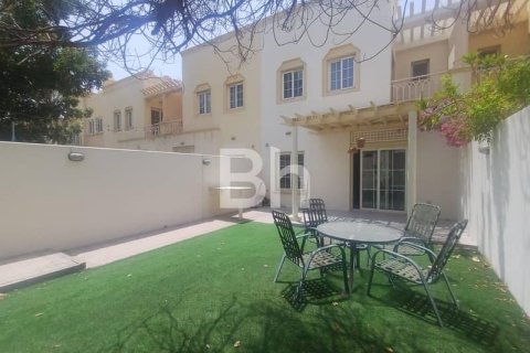 Villa en The Springs, Dubai, 2 dormitorios, 173 m², № 24224 - foto 1
