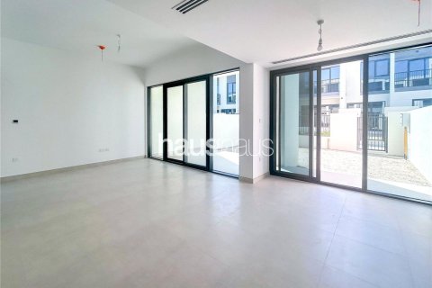 Villa en Town Square, Dubai, 3 dormitorios, 190 m², № 44578 - foto 2