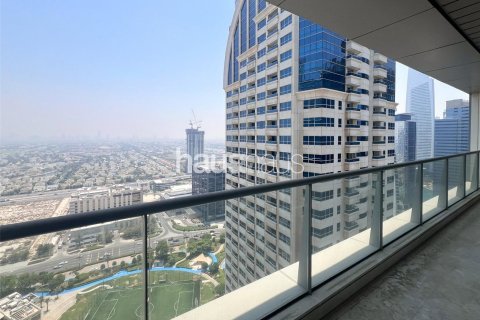 Apartment in Jumeirah Lake Towers, Dubai 2 bedrooms, 187 sq.m. № 44588 - photo 21