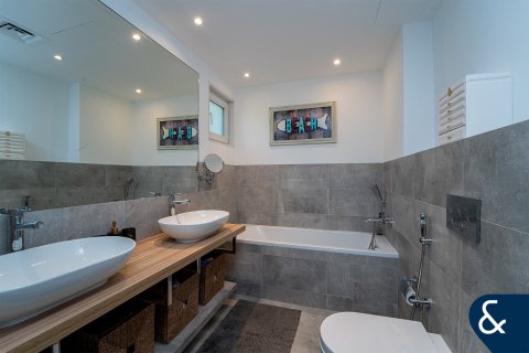 Villa in Green Community West, Green Community, Dubai 4 bedrooms, 404 sq.m. № 88638 - photo 20