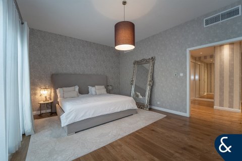 Villa in Green Community West, Green Community, Dubai 4 bedrooms, 404 sq.m. № 88638 - photo 15