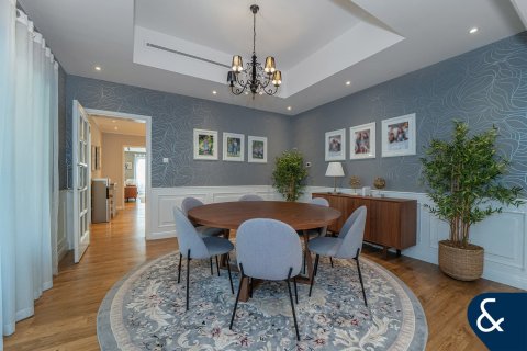 Villa in Green Community West, Green Community, Dubai 4 bedrooms, 404 sq.m. № 88638 - photo 12