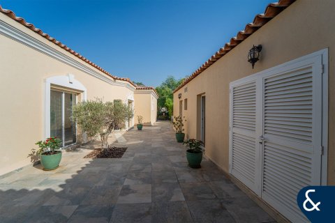 Villa in Green Community West, Green Community, Dubai 4 bedrooms, 404 sq.m. № 88638 - photo 27