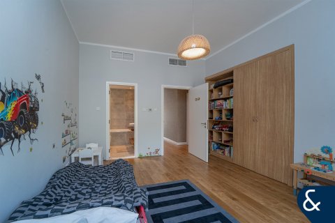 Villa in Green Community West, Green Community, Dubai 4 bedrooms, 404 sq.m. № 88638 - photo 18